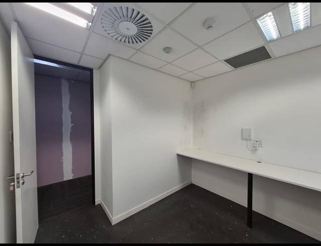 381M² OFFICE TO LET IN SANDTON CENTRAL